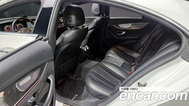 Mercedes-Benz CLS-Class CLS300d AMG Line