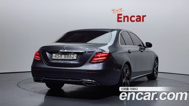 Mercedes-Benz E-Class E200 Avantgarde