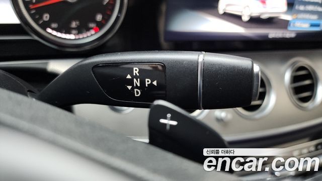 Mercedes-Benz E-Class E200 Avantgarde