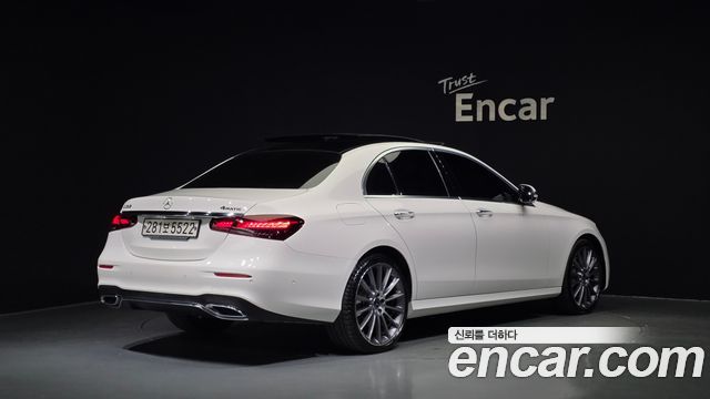 Mercedes-Benz E-Class E350 4MATIC AMG Line