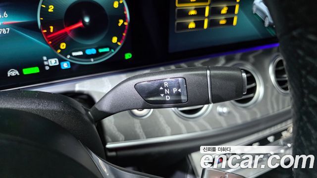 Mercedes-Benz E-Class E350 4MATIC AMG Line