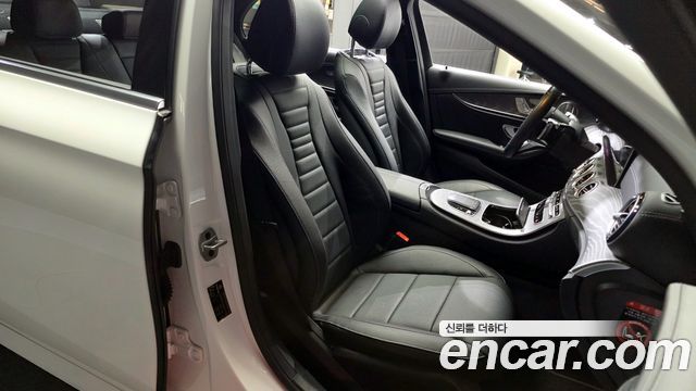 Mercedes-Benz E-Class E350 4MATIC AMG Line