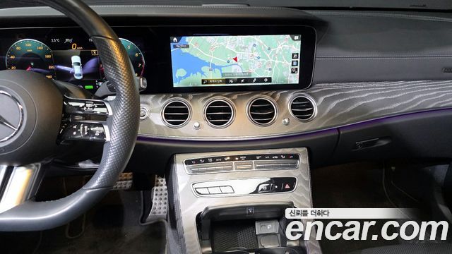 Mercedes-Benz E-Class E350 4MATIC AMG Line