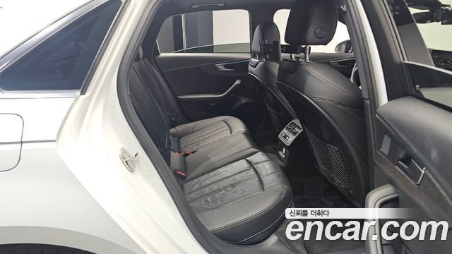Audi A4 40 TFSI Premium