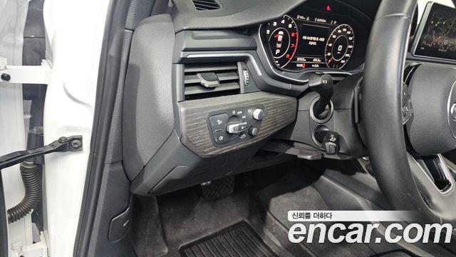 Audi A4 40 TFSI Premium