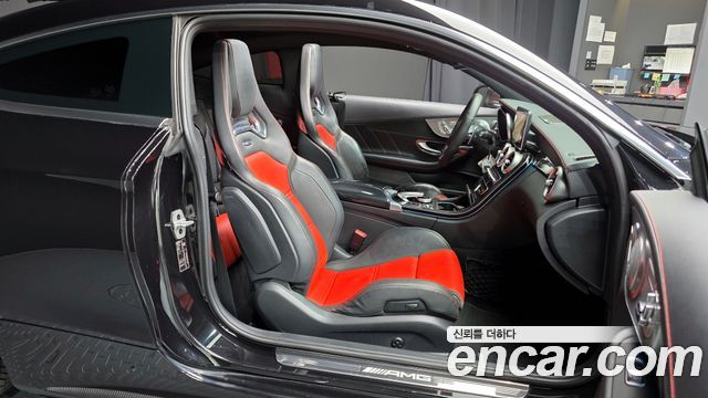 Mercedes-Benz C-Class C63 AMG Coupe
