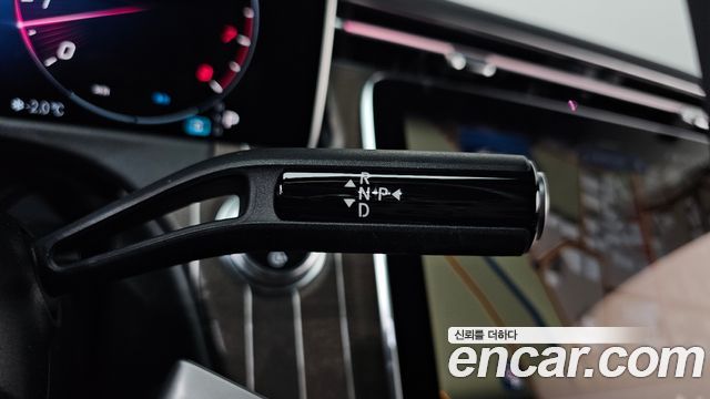 Mercedes-Benz E-Class E300 4MATIC Exclusive