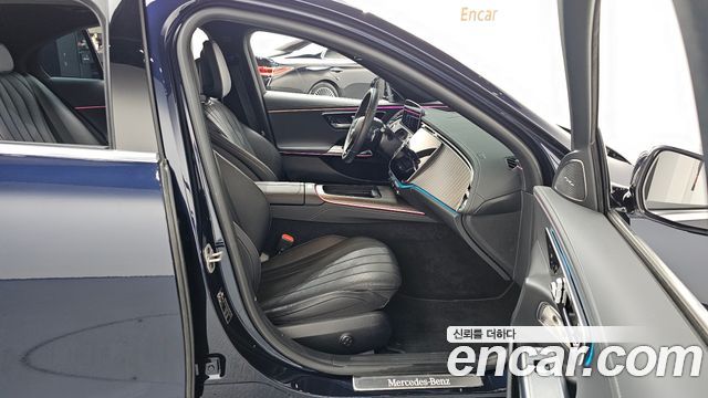 Mercedes-Benz E-Class E300 4MATIC Exclusive