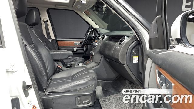Land Rover Discovery 3.0 SDV6 SE