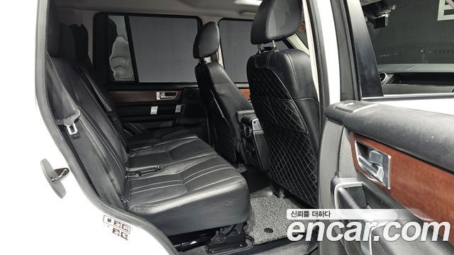 Land Rover Discovery 3.0 SDV6 SE