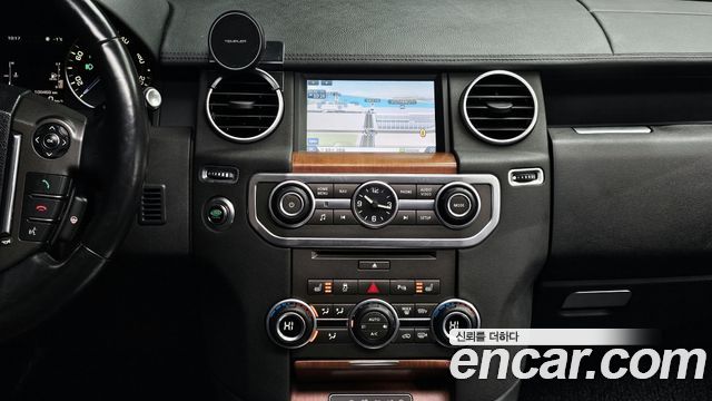 Land Rover Discovery 3.0 SDV6 SE