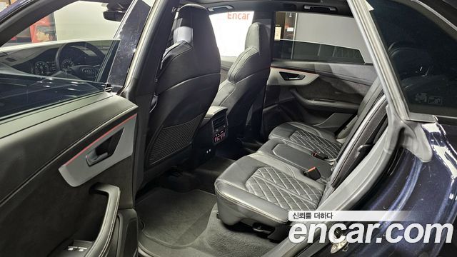 Audi Q8 55 TFSI Quattro Premium