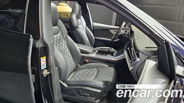 Audi Q8 55 TFSI Quattro Premium