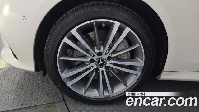 Mercedes-Benz CLS-Class CLS400d 4MATIC