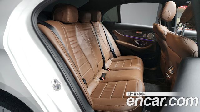 Mercedes-Benz E-Class E350 4MATIC Exclusive