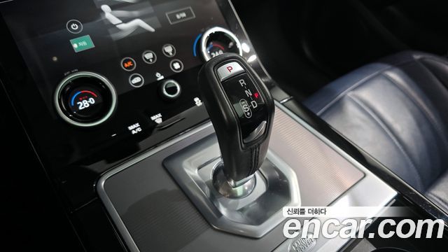 Land Rover Range Rover Evoque D180 SE