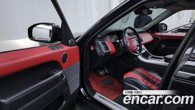 Land Rover Range Rover Sport 5.0 SVR
