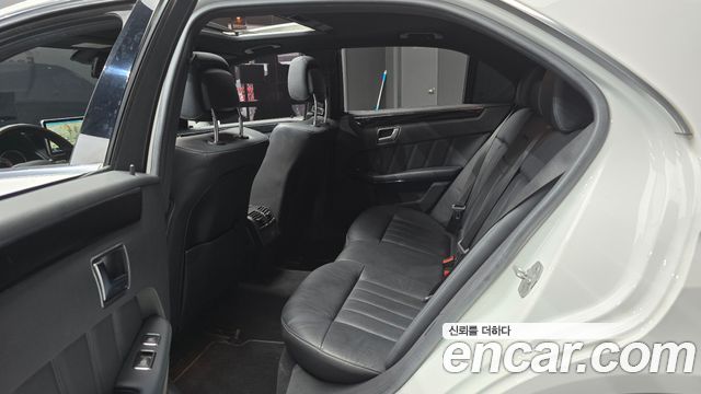 Mercedes-Benz E-Class E220 Bluetec Avantgarde