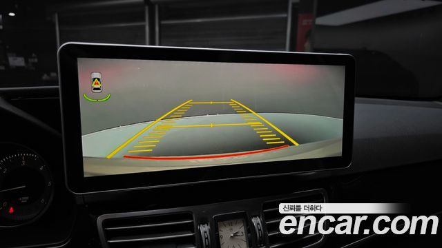 Mercedes-Benz E-Class E220 Bluetec Avantgarde