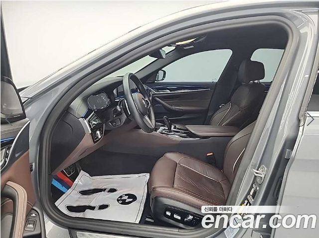 BMW 5-Series 530e M Sport