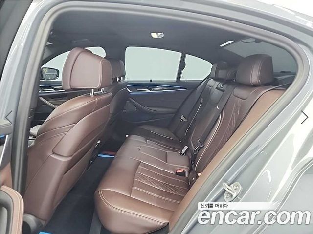 BMW 5-Series 530e M Sport