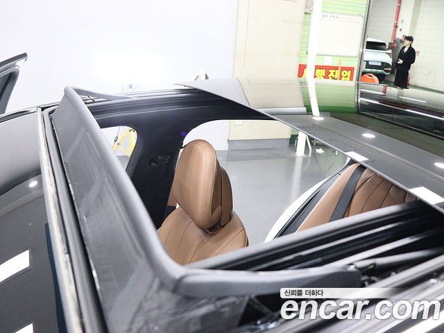 Mercedes-Benz E-Class E200 Avantgarde