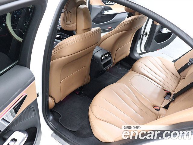 Mercedes-Benz E-Class E200 Avantgarde