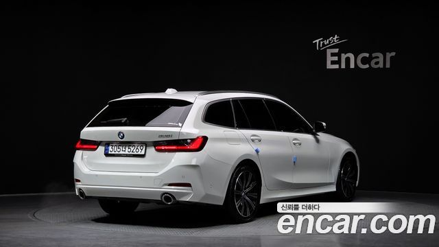 BMW 3-Series 320i Touring