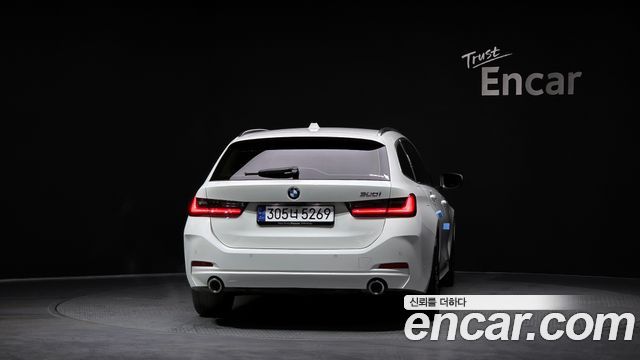 BMW 3-Series 320i Touring