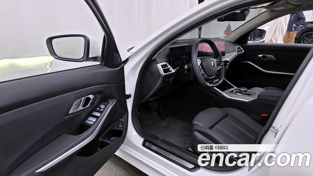 BMW 3-Series 320i Touring