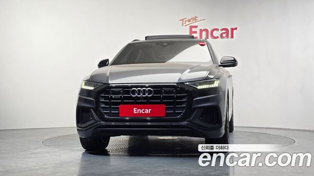 Audi Q8 55 TFSI Quattro Premium