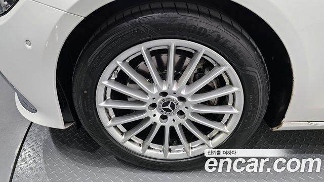 Mercedes-Benz E-Class E250 Exclusive