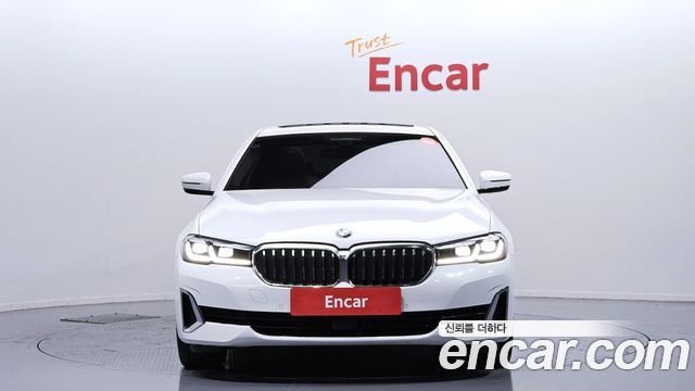 BMW 5-Series 530e Luxury