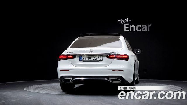 Mercedes-Benz E-Class E350 4MATIC AMG Line