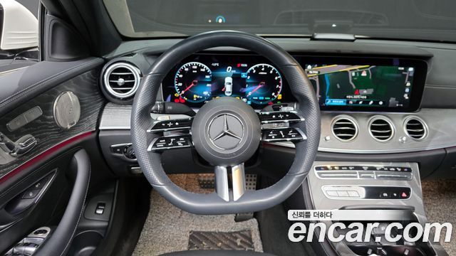 Mercedes-Benz E-Class E350 4MATIC AMG Line