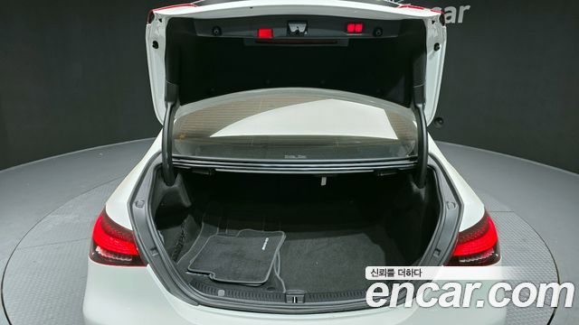 Mercedes-Benz E-Class E350 4MATIC AMG Line