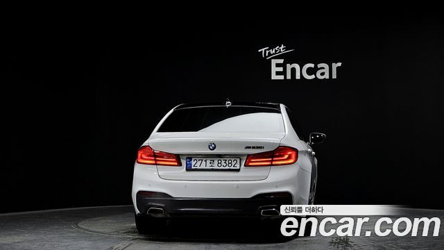 BMW 5-Series 530i M Sport Package Plus
