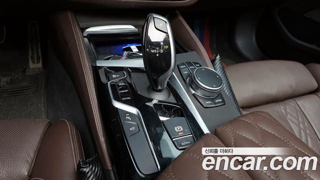 BMW 5-Series 530i M Sport Package Plus