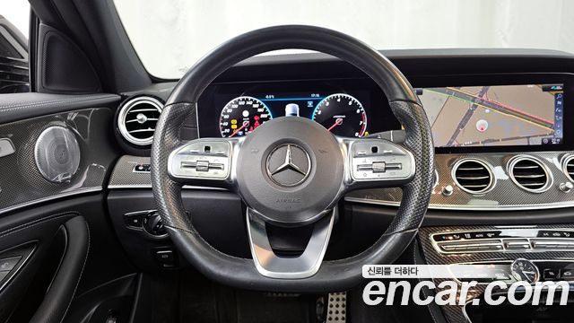 Mercedes-Benz E-Class E350 4MATIC AMG Line