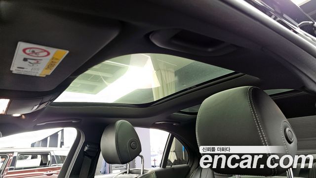 Mercedes-Benz E-Class E350 4MATIC AMG Line