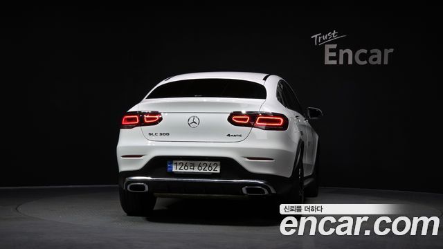 Mercedes-Benz GLC-Class GCL300 4MATIC Coupe