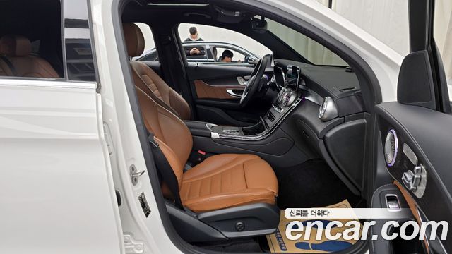 Mercedes-Benz GLC-Class GCL300 4MATIC Coupe