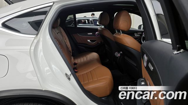 Mercedes-Benz GLC-Class GCL300 4MATIC Coupe