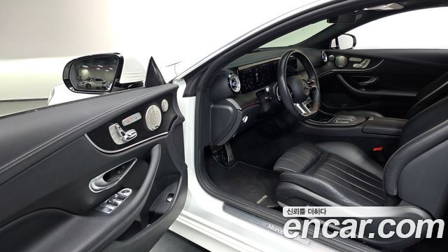 Mercedes-Benz E-Class E300d 4MATIC Coupe