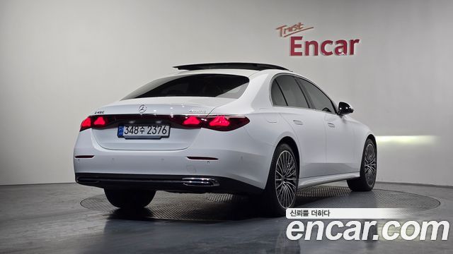 Mercedes-Benz E-Class E450 4MATIC Exclusive