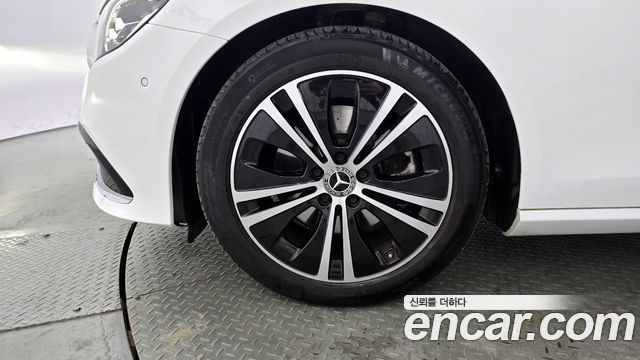 Mercedes-Benz E-Class E250 Avantgarde