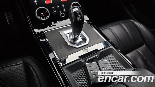 Land Rover Range Rover Evoque D180 R-Dynamic SE