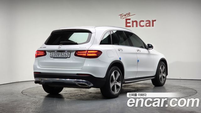 Mercedes-Benz GLC-Class GLC300 4MATIC