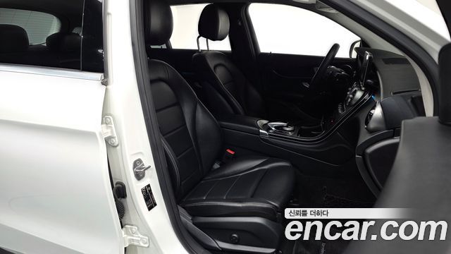 Mercedes-Benz GLC-Class GLC300 4MATIC
