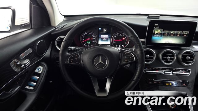 Mercedes-Benz GLC-Class GLC300 4MATIC